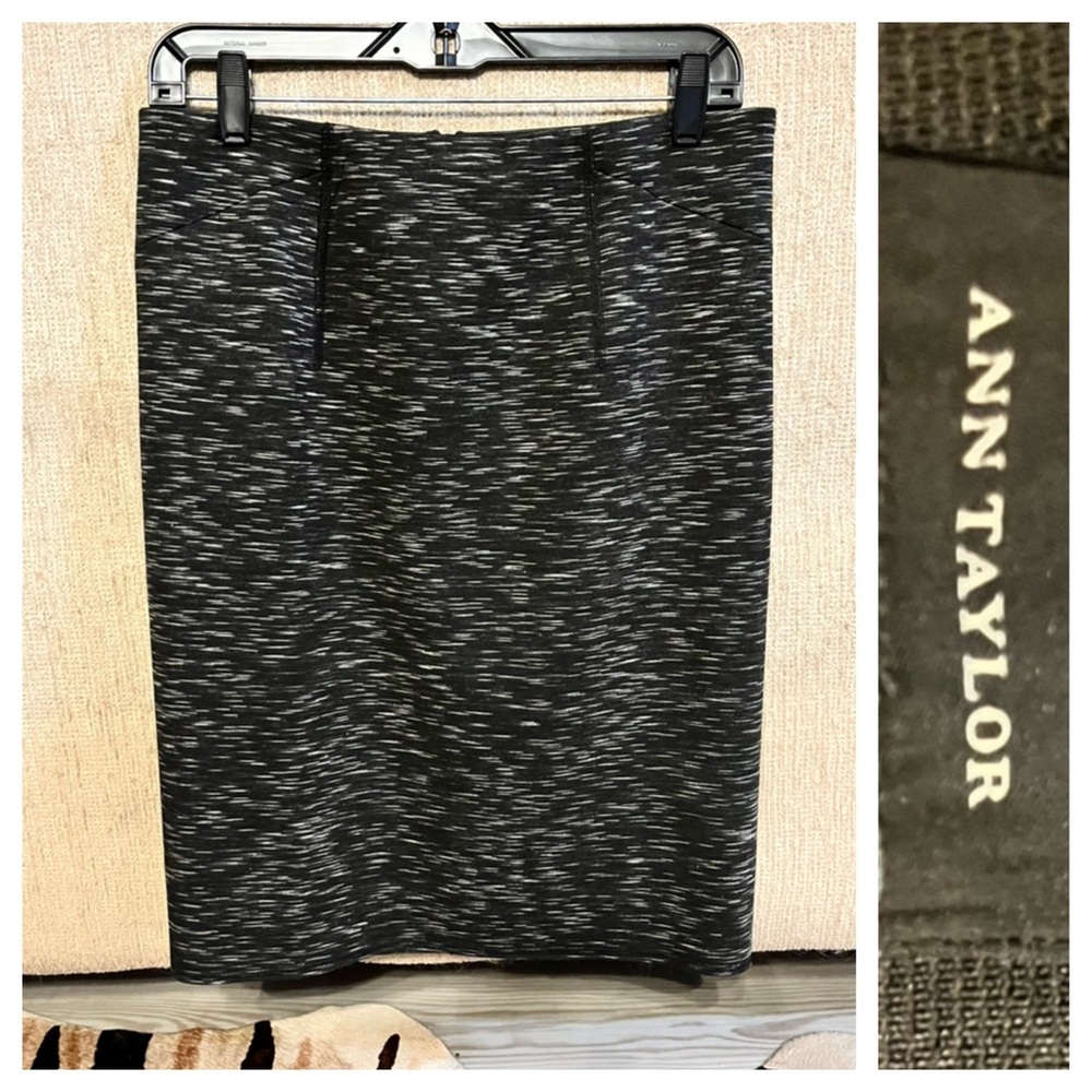 Ann Taylor Black and Gray Pencil Skirt